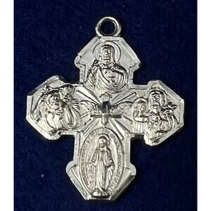 Brooch and clip earrings